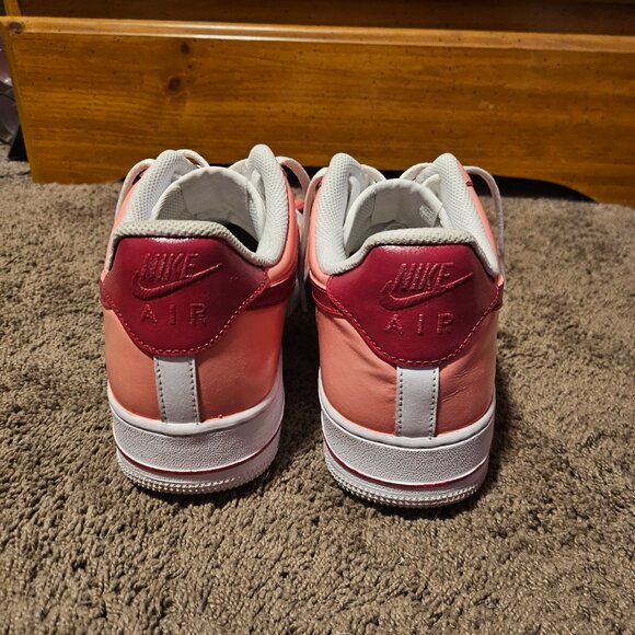 Custom painted AF1 - Picture 4 of 7